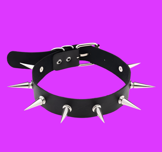 Kiss Me with Spikes – Black Punk Choker